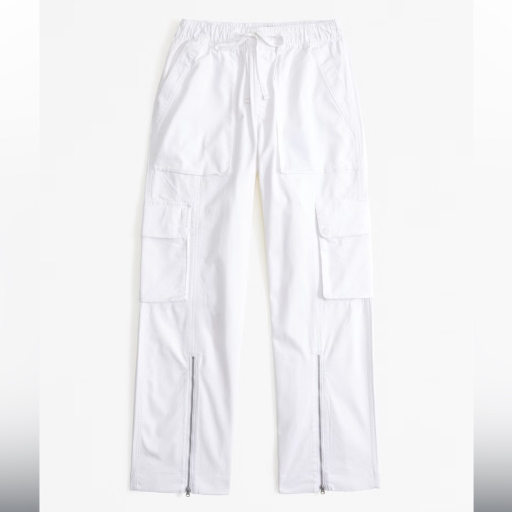 Abercrombie & Fitch Women's White
Pull-On Wide Leg Cargo Pant